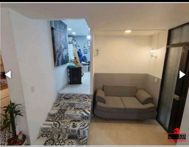 Casa de 5 alcobas en venta en Calasanz, Medellín, 193 m² · foto 4 de 13