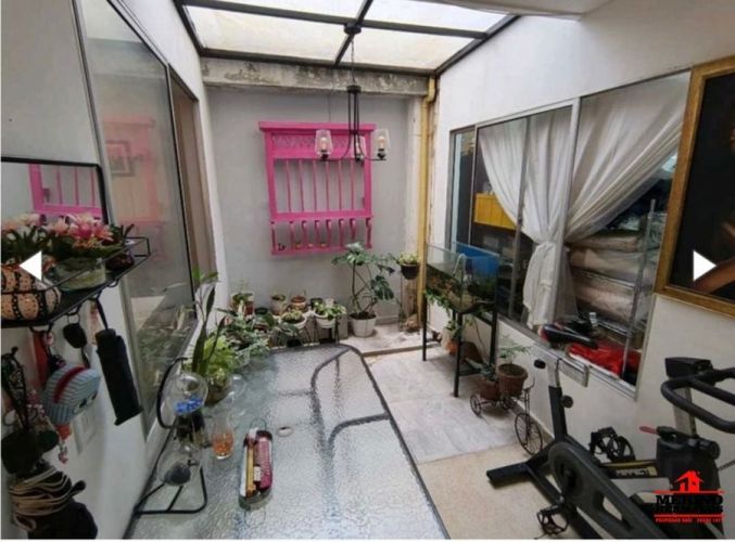Casa de 5 alcobas en venta en Calasanz, Medellín, 193 m² · foto 5 de 13