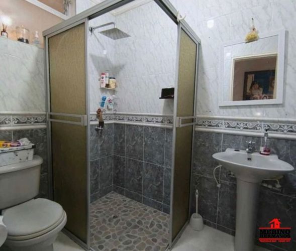 Casa de 5 alcobas en venta en Calasanz, Medellín, 193 m² · foto 8 de 13
