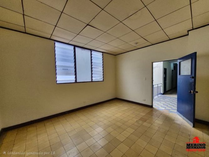 Oficina en arriendo en La Candelaria, Medellín, 18 m² · foto 2 de 24