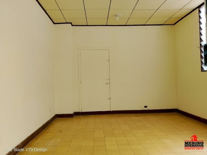 Oficina en arriendo en La Candelaria, Medellín, 18 m² · foto 18 de 24