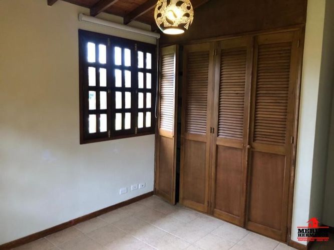 Casa de 3 alcobas en arriendo en Guarne, 300 m² · foto 10 de 24