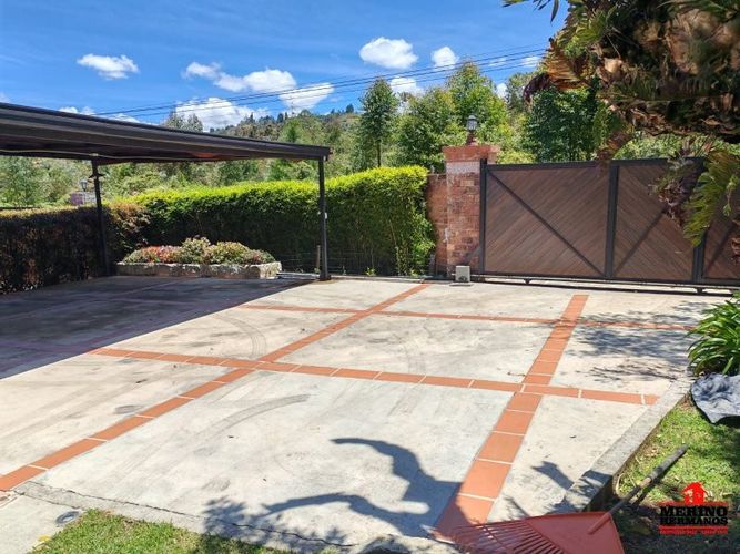 Casa de 3 alcobas en arriendo en Guarne, 300 m² · foto 21 de 24