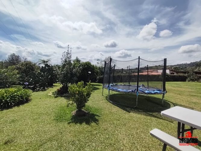 Casa de 3 alcobas en arriendo en Guarne, 300 m² · foto 23 de 24