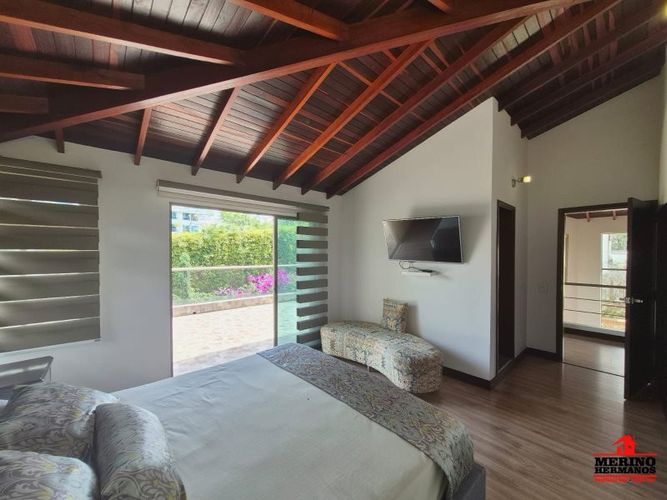Casa de 3 alcobas en venta en Entreamigos, Sabaneta, 350 m² · foto 10 de 24