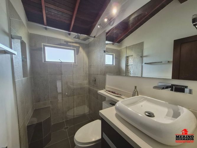 Casa de 3 alcobas en venta en Entreamigos, Sabaneta, 350 m² · foto 14 de 24