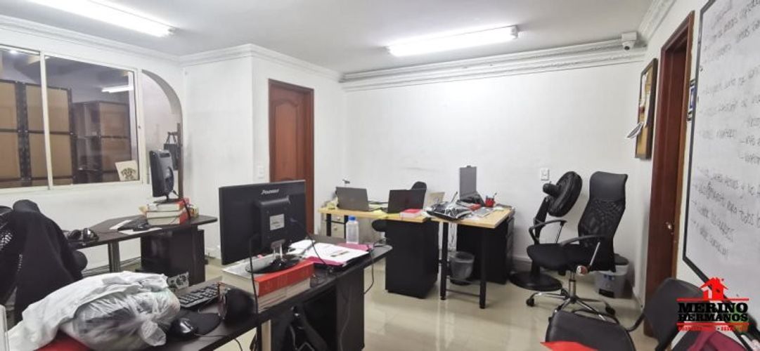 Casa de 8 alcobas en venta en San Bernardo, Medellín, 504 m² · foto 15 de 16