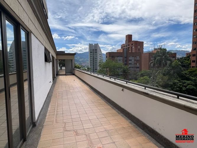 Apartamento de 4 alcobas en venta en Alejandría, Medellín, 250 m² · foto 3 de 11