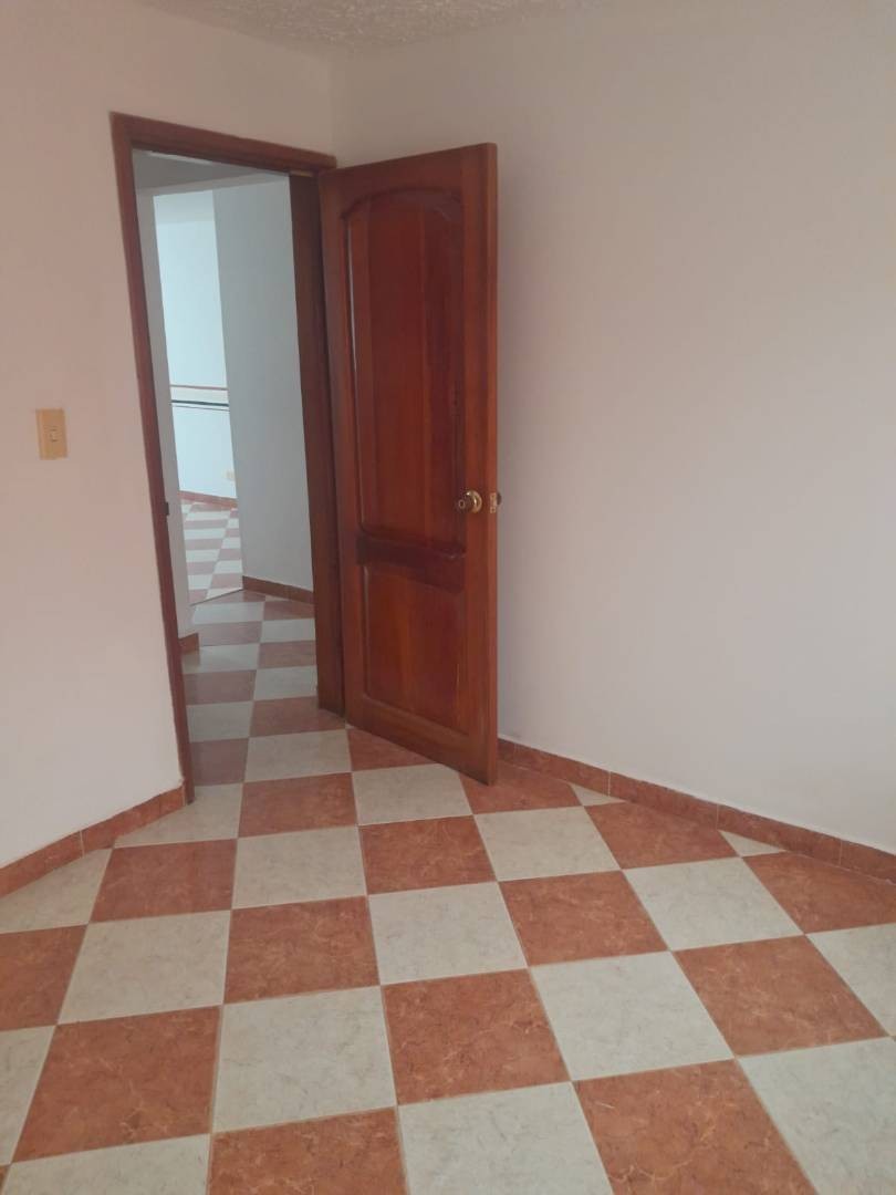 Casa en venta en La Estrella, Chía · foto 2 de 24