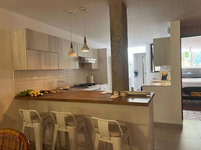Casa de 3 alcobas en arriendo en Loma Benedictinos, Medellín, 180 m² · foto 4 de 20