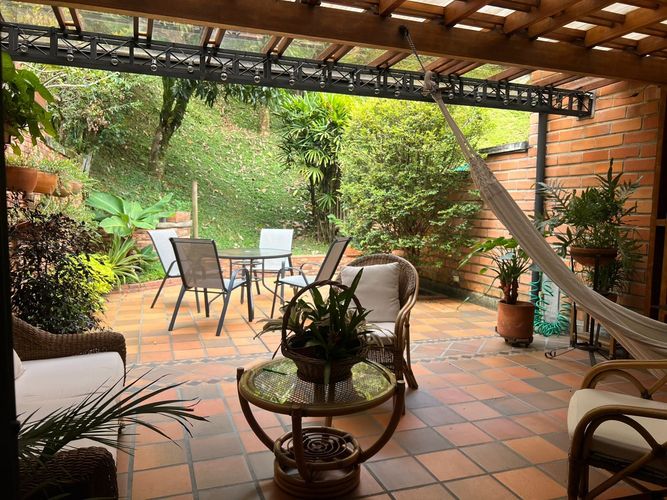 Casa de 3 alcobas en arriendo en Loma Benedictinos, Medellín, 180 m² · foto 19 de 20