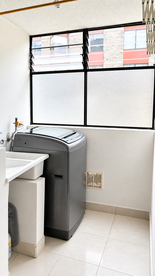 Apartamento de 3 alcobas en venta en Centro Comercial Centro Suba, Bogotá, 65 m² · foto 6 de 15