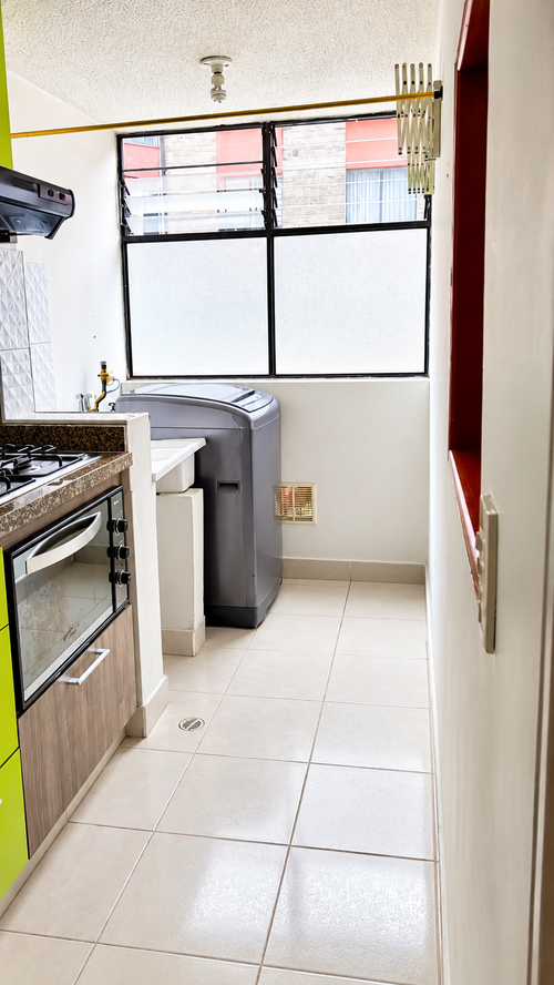 Apartamento de 3 alcobas en venta en Centro Comercial Centro Suba, Bogotá, 65 m² · foto 5 de 15