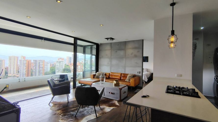 Apartamento de 2 alcobas en arriendo en San Lucas, Medellín, 111 m² · foto 2 de 24