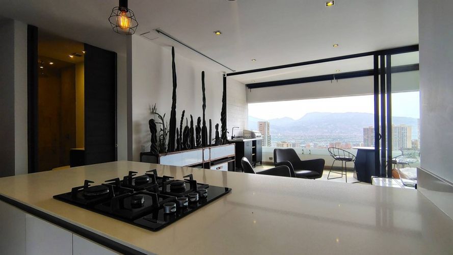 Apartamento de 2 alcobas en arriendo en San Lucas, Medellín, 111 m² · foto 5 de 24