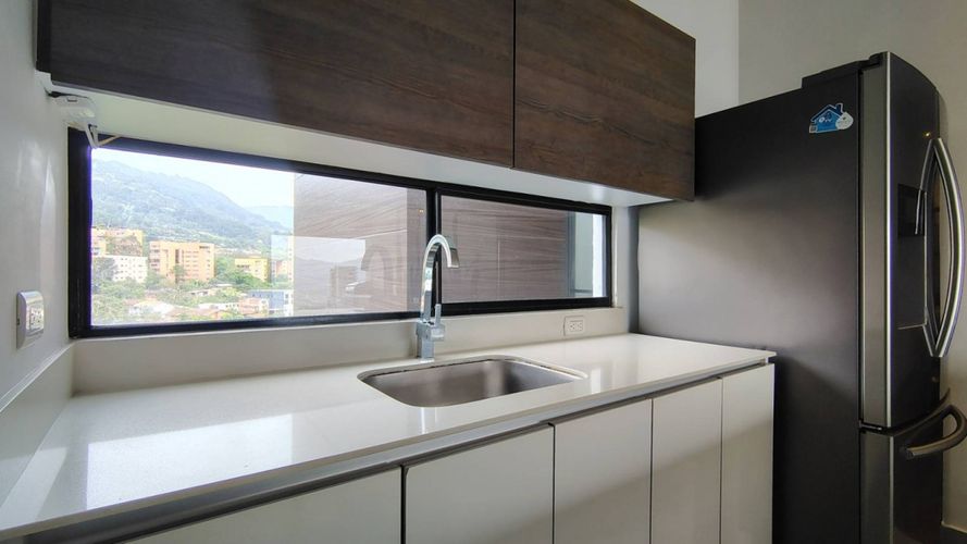 Apartamento de 2 alcobas en arriendo en San Lucas, Medellín, 111 m² · foto 7 de 24
