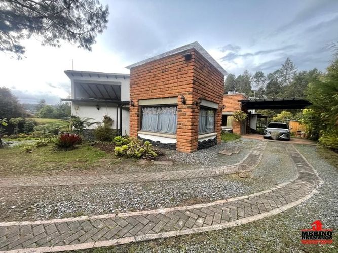 Casa de 4 alcobas en venta en Santa Elena, El Retiro, 280 m² · foto 11 de 24