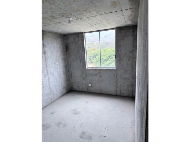 Apartamento de 2 alcobas en venta en Caucaseco, Cali, 70 m² · foto 3 de 8