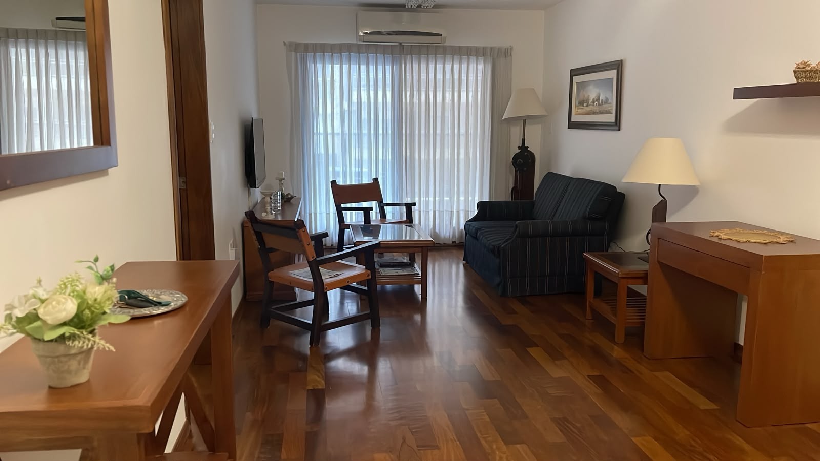 Sobriedad, Elegancia y Comodidad: Un Estilo de Vida Distinguido.