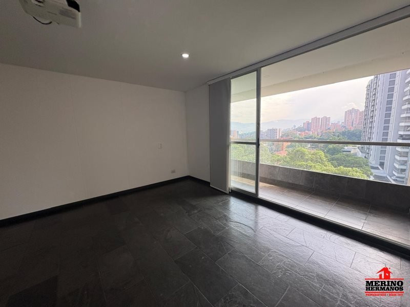 Apartamento en venta en Loma Del Chocho, Envigado · foto 5 de 24