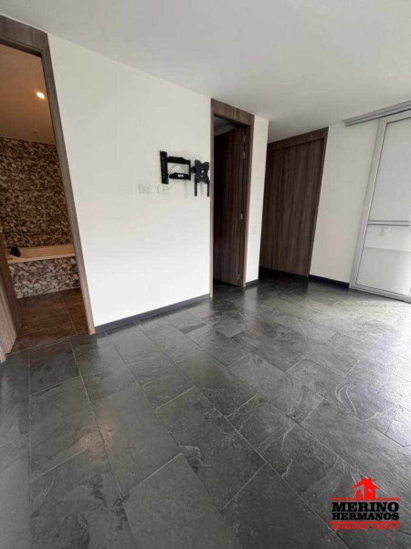 Apartamento en venta en Loma Del Chocho, Envigado · foto 13 de 24
