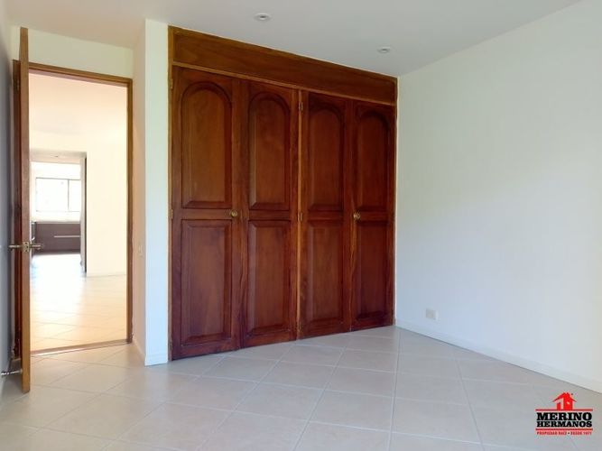 Apartamento de 3 alcobas en arriendo en El Diamante No. 2, Medellín, 175 m² · foto 5 de 24
