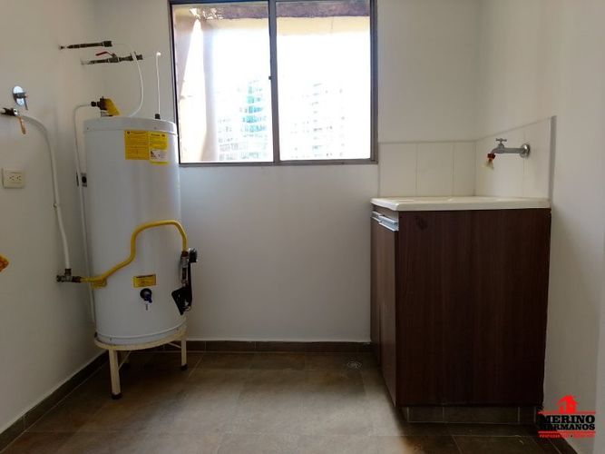 Apartamento de 3 alcobas en arriendo en El Diamante No. 2, Medellín, 175 m² · foto 17 de 24