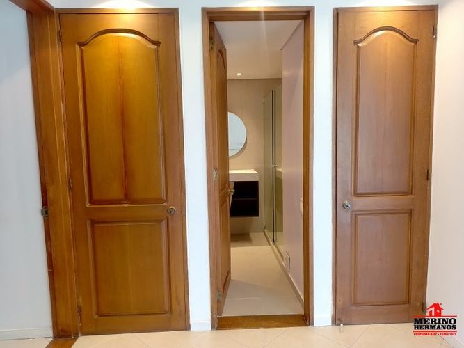 Apartamento de 3 alcobas en arriendo en El Diamante No. 2, Medellín, 175 m² · foto 19 de 24