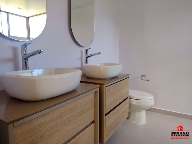 Apartamento de 3 alcobas en arriendo en El Diamante No. 2, Medellín, 175 m² · foto 20 de 24