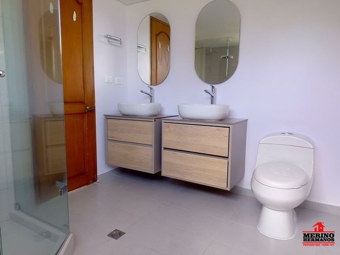 Apartamento de 3 alcobas en arriendo en El Diamante No. 2, Medellín, 175 m² · foto 21 de 24