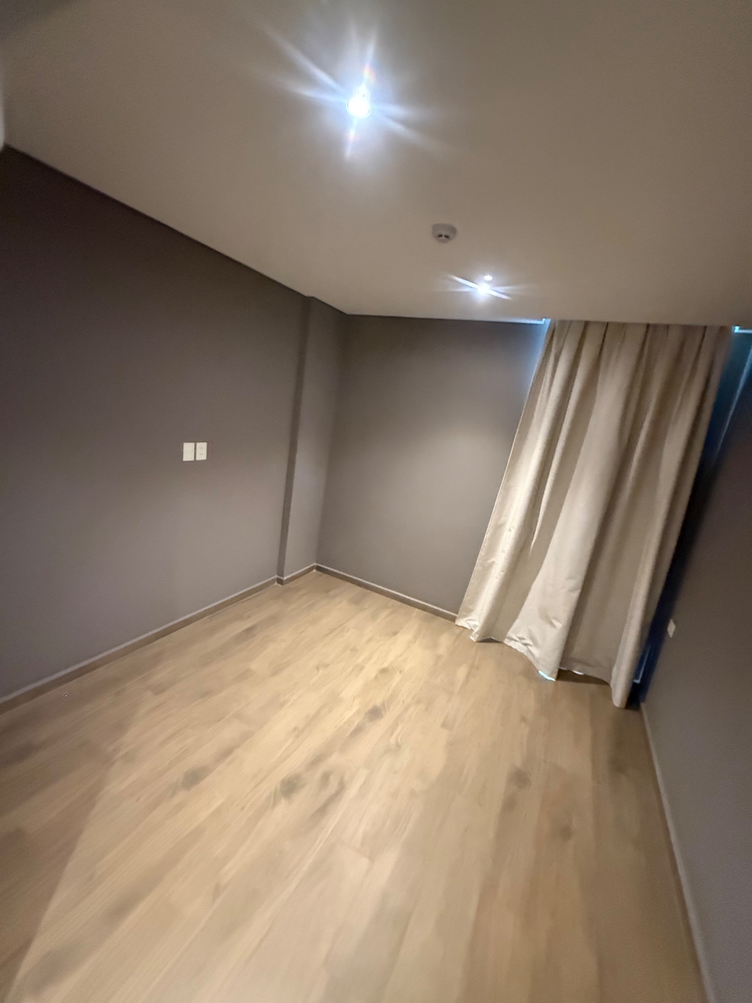 ALQUILO DEPARTAMENTO DE 2 DORMITORIOS 3 BAÑOS MÁS COCHERA - EDIFICIO RENTALIS BULNES — foto 2