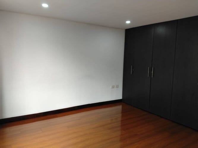 Apartamento de 4 alcobas en arriendo en Lalinde, Medellín, 295 m² · foto 12 de 24