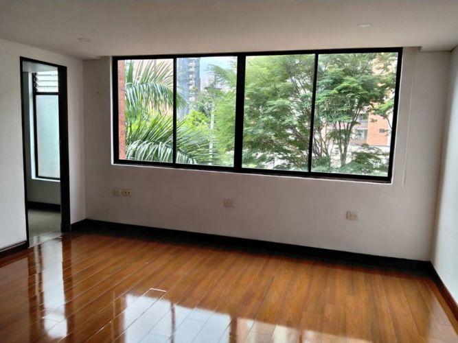 Apartamento de 4 alcobas en arriendo en Lalinde, Medellín, 295 m² · foto 20 de 24