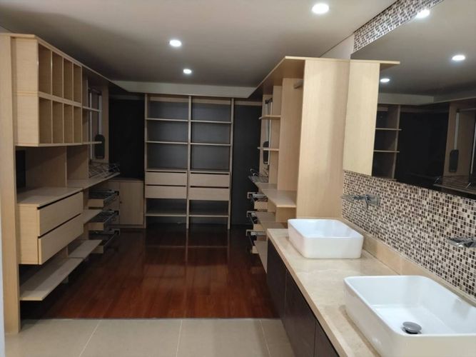Apartamento de 4 alcobas en arriendo en Lalinde, Medellín, 295 m² · foto 23 de 24