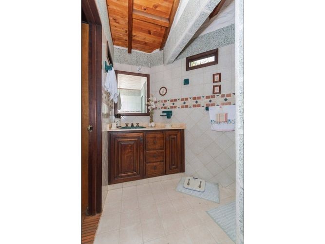 Casa de 8 alcobas en venta en Medio Dapa, Cali · foto 4 de 24