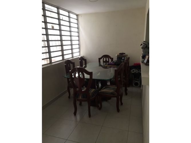 Apartamento de 3 alcobas en venta en Carlos E Restrepo, Medellín, 180 m² · foto 2 de 13