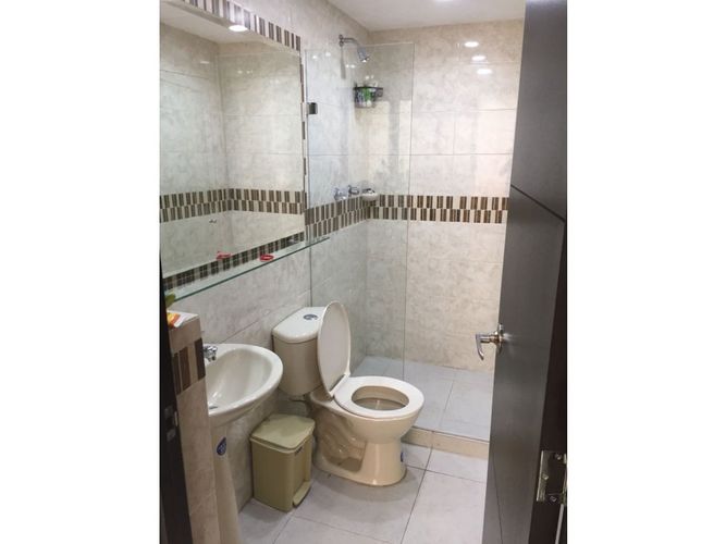 Apartamento de 3 alcobas en venta en Carlos E Restrepo, Medellín, 180 m² · foto 5 de 13