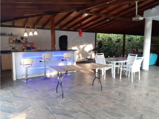Casa de 5 alcobas en venta en Pance, Cali, 1050 m² · foto 3 de 14