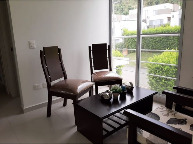 Casa de 3 alcobas en venta en Las Mercedes, Jamundí, 220 m² · foto 3 de 8