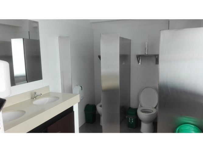 Oficina en venta en El Limonar, Cali, 212 m² · foto 8 de 8