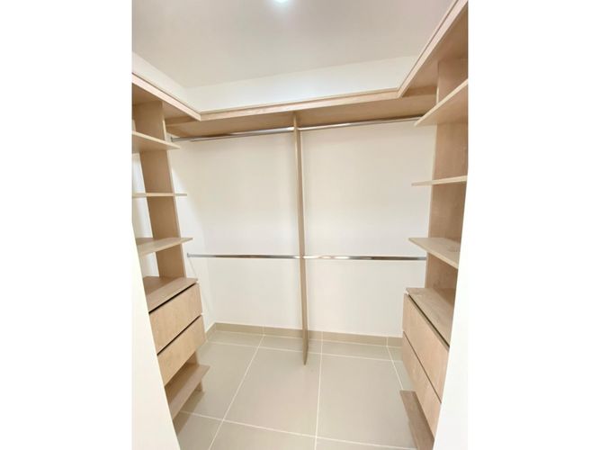 Apartamento de 3 alcobas en venta en Seminario, Cali, 82 m² · foto 5 de 24