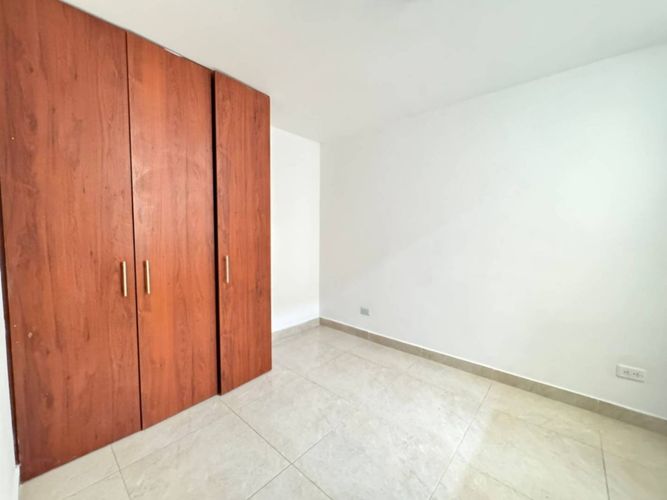 Casa de 3 alcobas en venta en Mirador De Cantabria, Ibagué, 87 m² · foto 10 de 24
