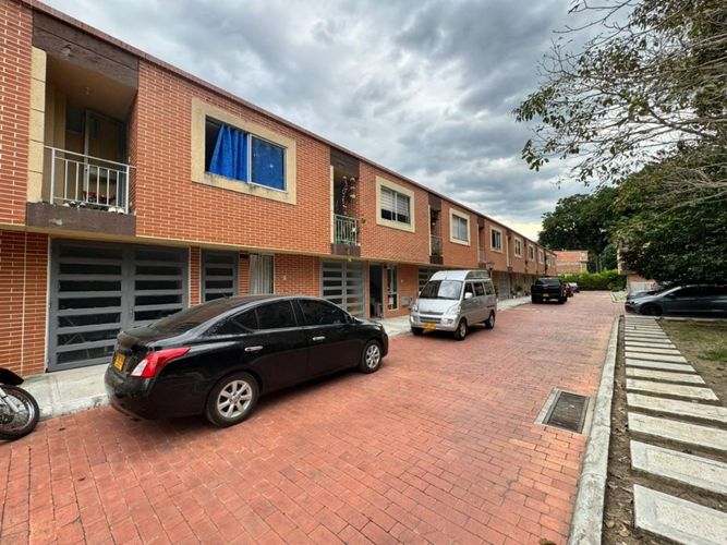 Casa de 3 alcobas en venta en Mirador De Cantabria, Ibagué, 87 m² · foto 24 de 24