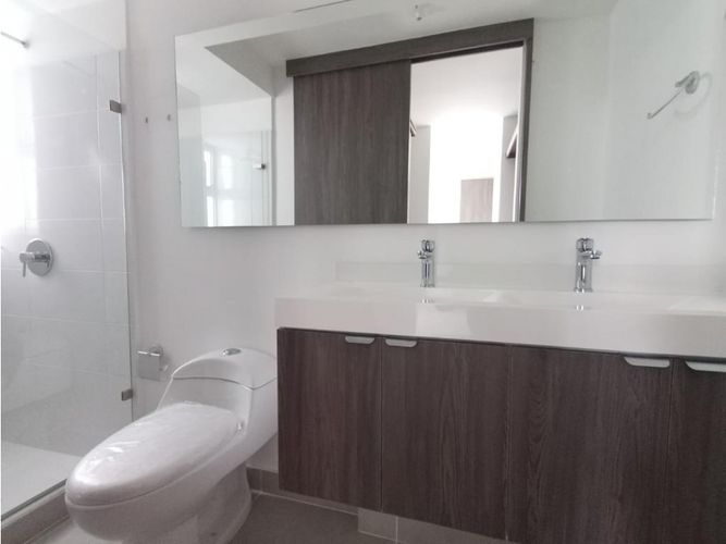 Apartamento de 3 alcobas en venta en Valle Del Lili, Cali, 98 m² · foto 8 de 22