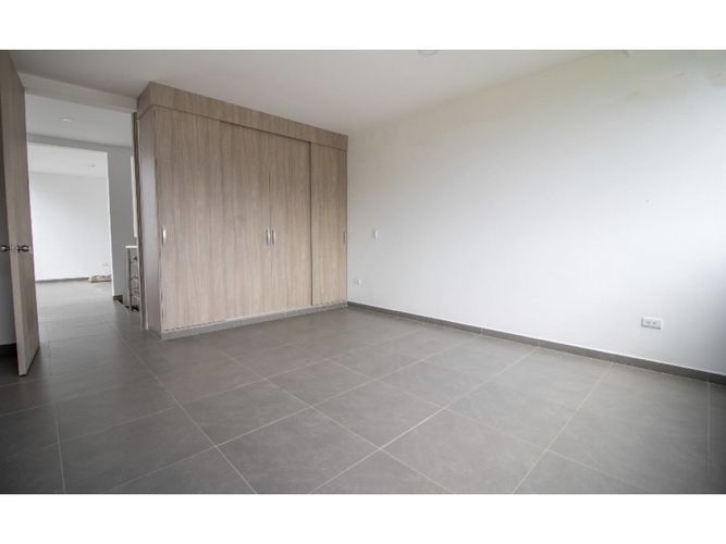 Casa de 5 alcobas en venta en Las Mercedes, Jamundí, 280 m² · foto 2 de 14