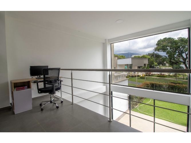 Casa de 5 alcobas en venta en Las Mercedes, Jamundí, 280 m² · foto 13 de 14