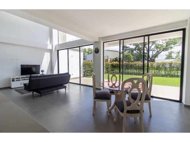 Casa de 5 alcobas en venta en Las Mercedes, Jamundí, 280 m² · foto 14 de 14