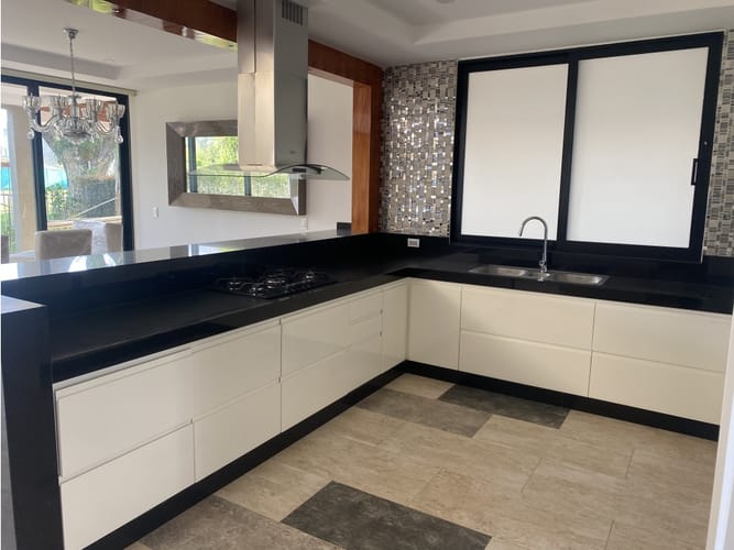 Casa de 5 alcobas en venta en Las Mercedes, Jamundí, 400 m² · foto 14 de 18