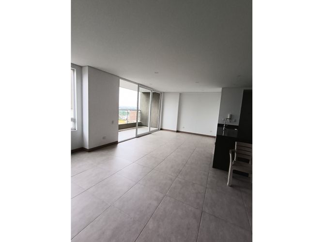 Apartamento de 2 alcobas en venta en La Flora, Cali, 87 m² · foto 3 de 17