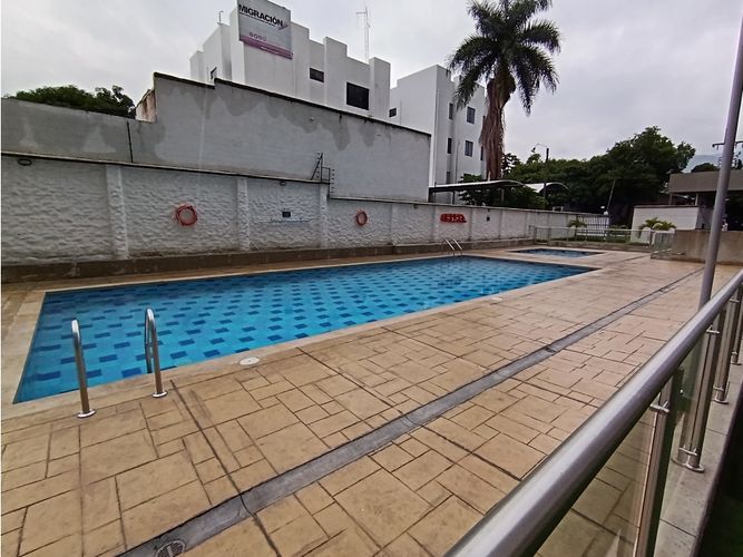 Apartamento de 2 alcobas en venta en La Flora, Cali, 87 m² · foto 4 de 17